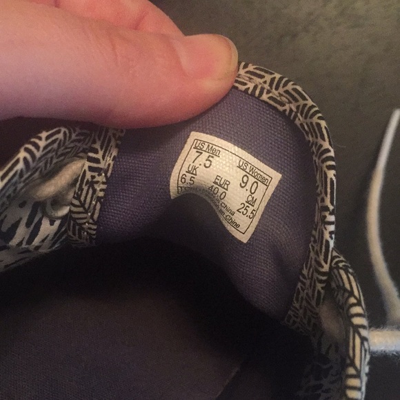 Vans. - Picture 3 of 3